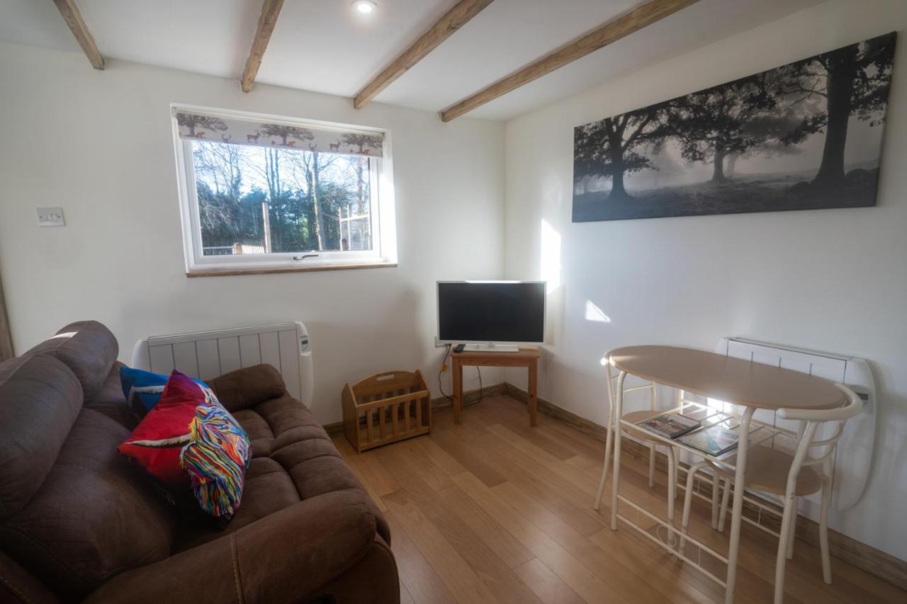 Rose Hideaway - Forest Of Dean Cosy Cabin Retreat Yorkley Eksteriør billede